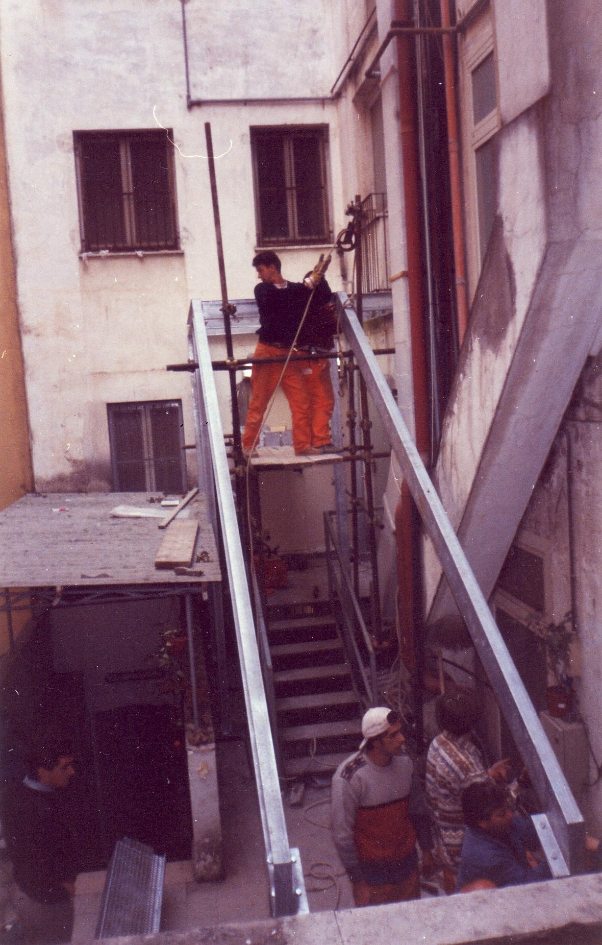 Carpenterie metalliche - opere da fabbro - lavorazioni in acciaio - acciaio inox - alluminio per arredo e di sicurezza