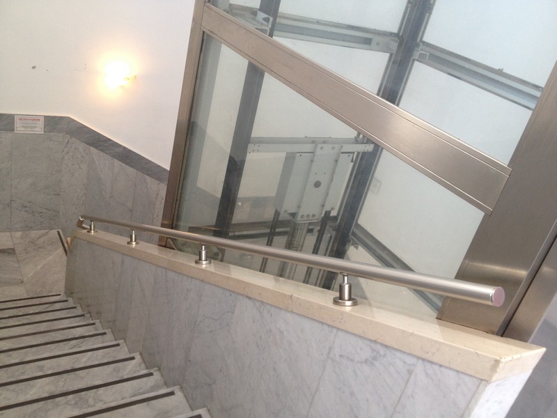 Carpenterie metalliche - opere da fabbro - lavorazioni in acciaio - acciaio inox - alluminio per arredo e di sicurezza