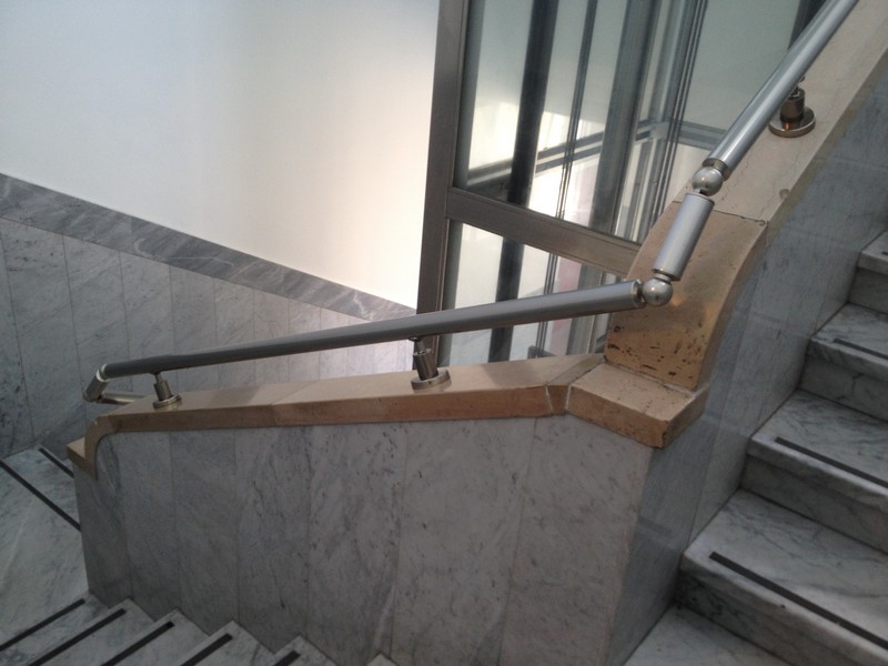 Carpenterie metalliche - opere da fabbro - lavorazioni in acciaio - acciaio inox - alluminio per arredo e di sicurezza