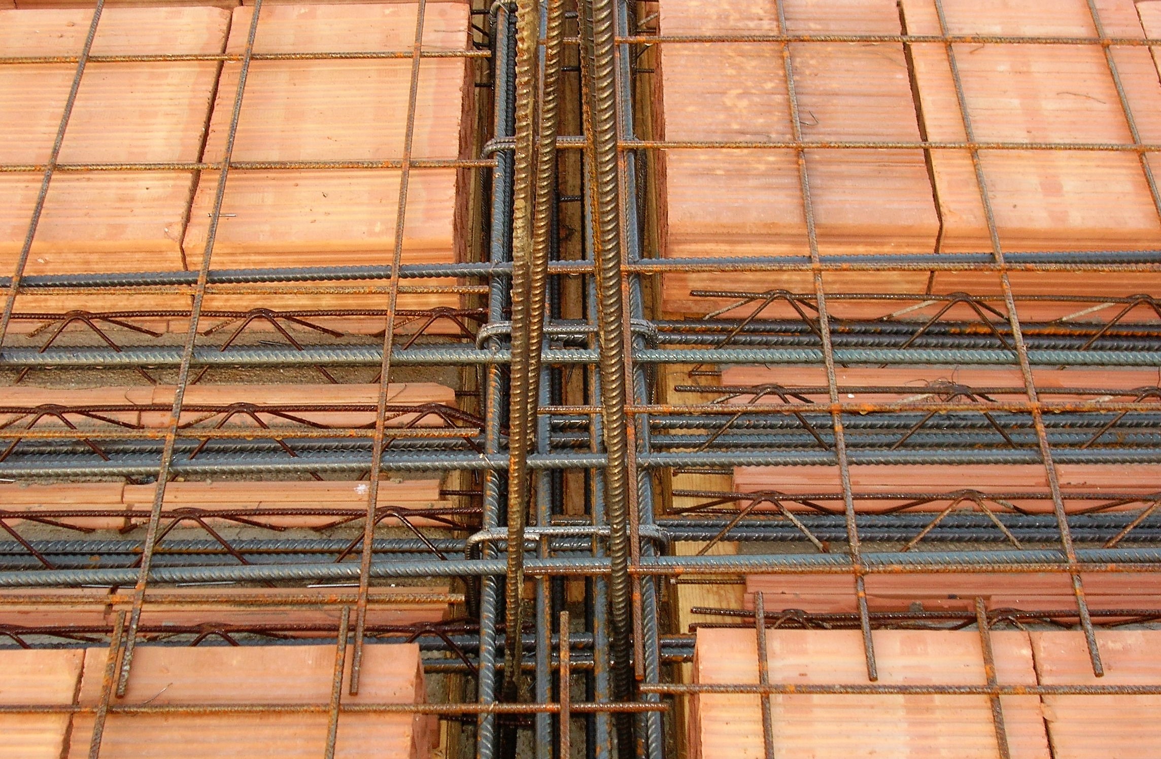 Costruzione di edifici per civile abitazione ed industriali - opere edili di ogni genere