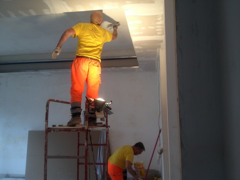 Controsoffitti - pareti in cartongesso e prefabbricate - rivestimenti continui di facciata