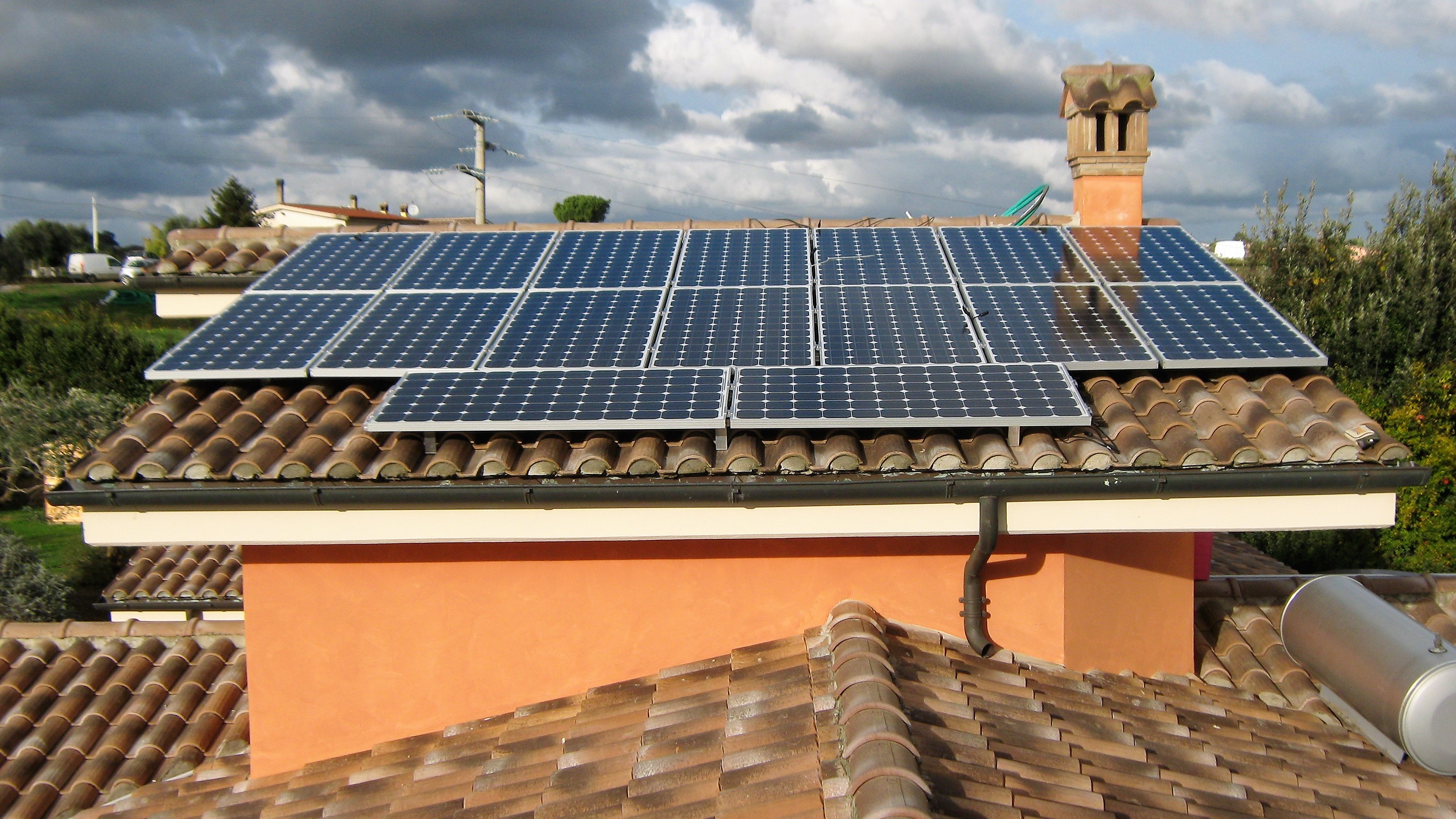 Impianti tecnologici ad uso civile ed industriale: Termoidraulico - Climatizzazione - Idraulico - Antincendio - Gas - Elettrico e speciale